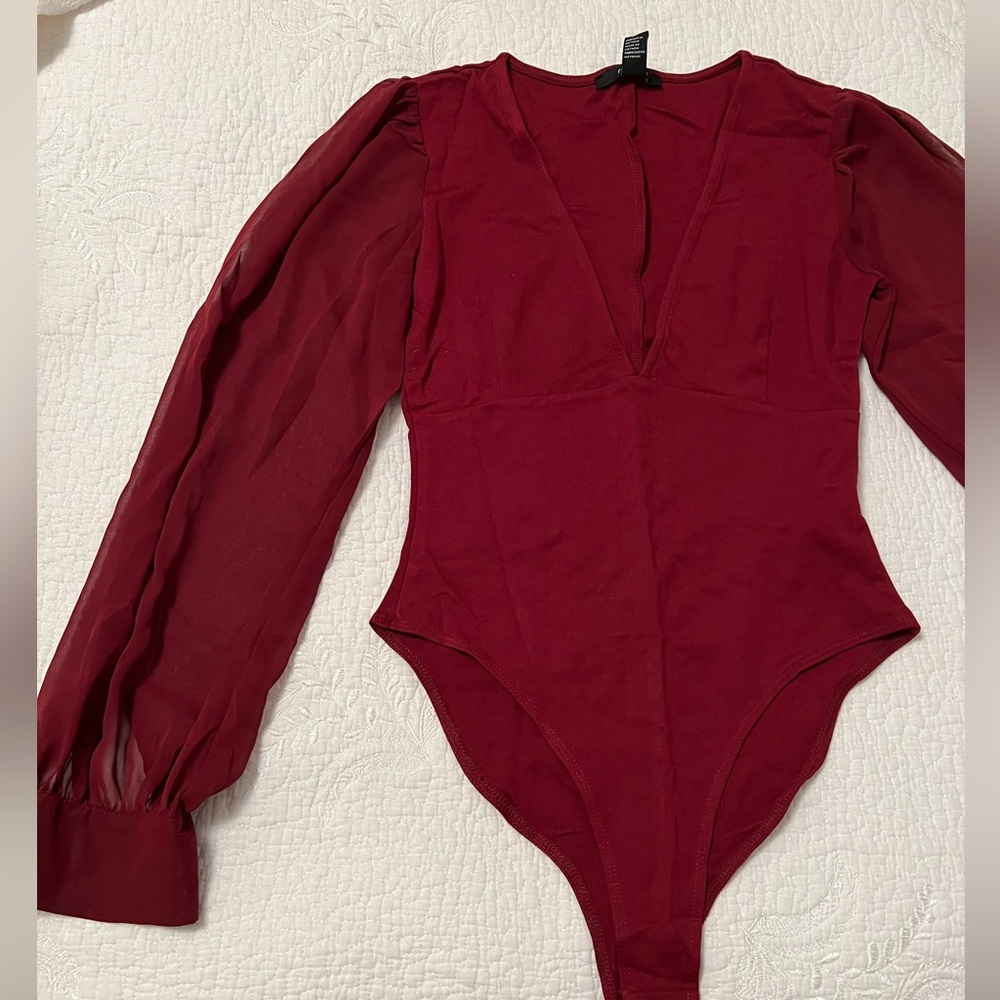 Forever 21  Red bodysuit / Small
